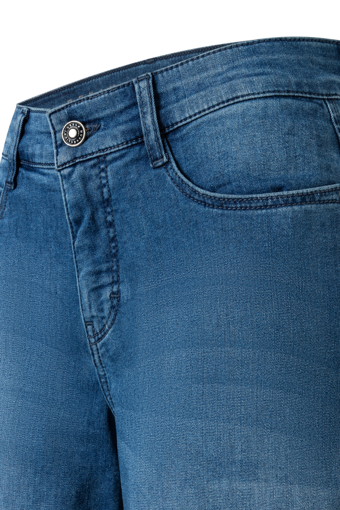 Designed for effortless style and comfort, the Dotique MAC Dream Wide Cropped Jeans in Storm Blue Wash offer a modern, relaxed silhouette. Shop MAC Jeans at Dotique.