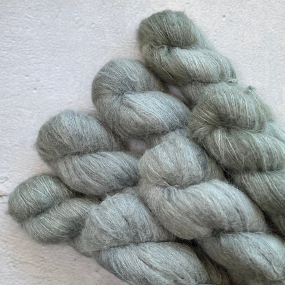 Abyss- Cria Cloud