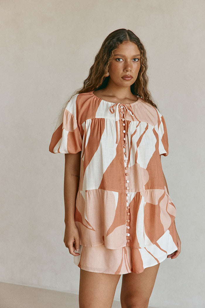 Peach Solanto Print Button Puff Sleeve Ales Top