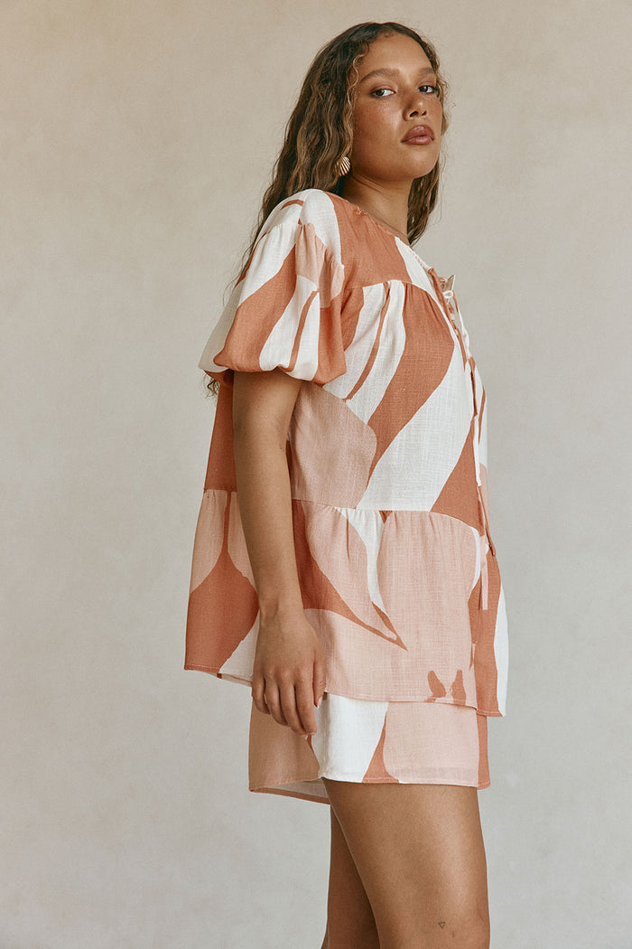 Peach Solanto Print Button Puff Sleeve Ales Top