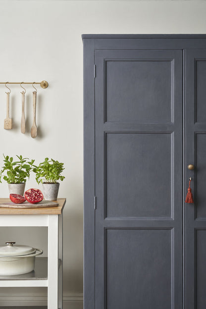 Annie Sloan Chalk Paint Liter - Whistler Grey.