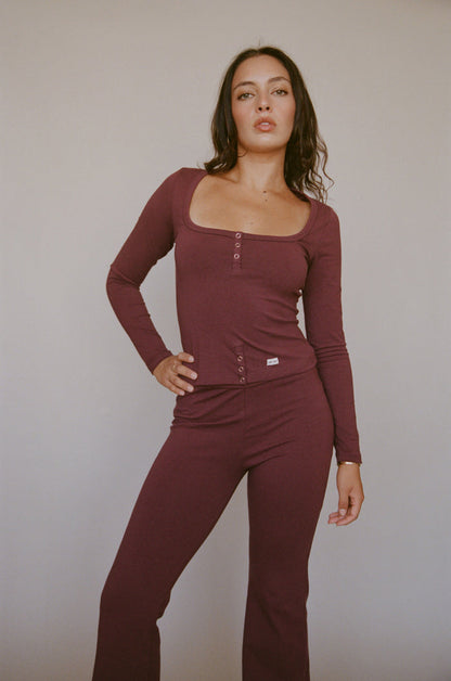 BUTTERFLY SNAP TOP IN BOYSENBERRY