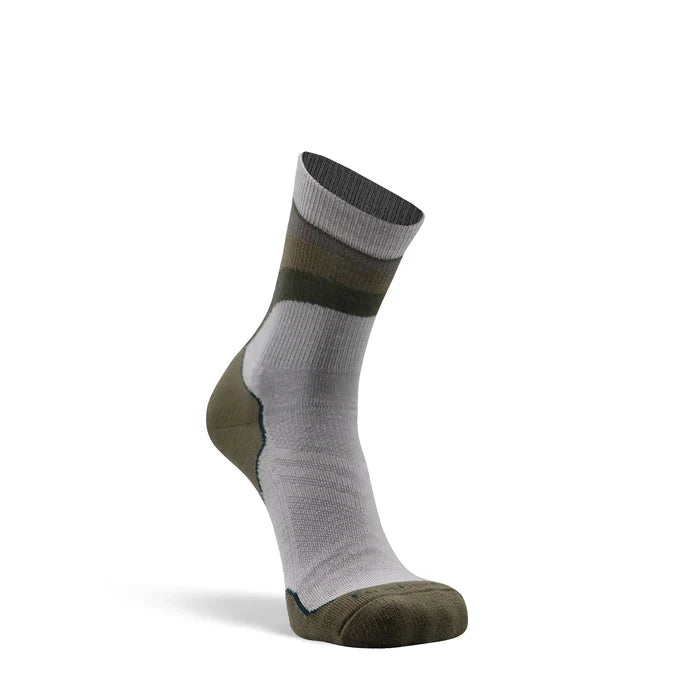 Fox River Backcountry lightweight hiking socks in neutral tones, featuring reinforced heel and toe, ribbed arch support, and breathable mesh panels—ideal for outdoor adventures.
