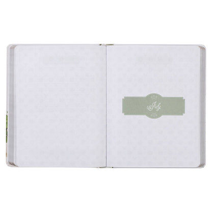Devotional Daily Hope for a Woman's Heart Hardcover