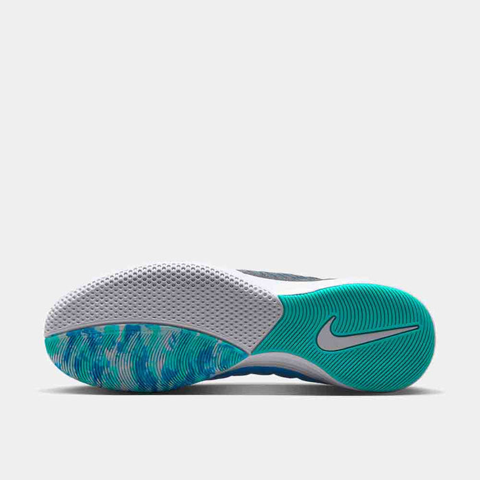 Bottom view of the Nike Lunargato II Indoor Soccer Shoes.