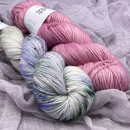 Maybe It's Time Shawl kit by Lauren Slagle (lolodidit) - KIT