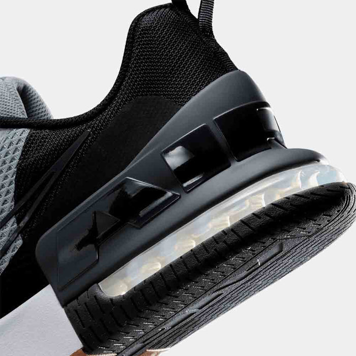 Up close, rear view of the Men's Nike Air Max Alpha Trainer 6.