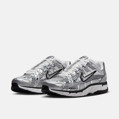 Front view of the Men's Nike P-6000.