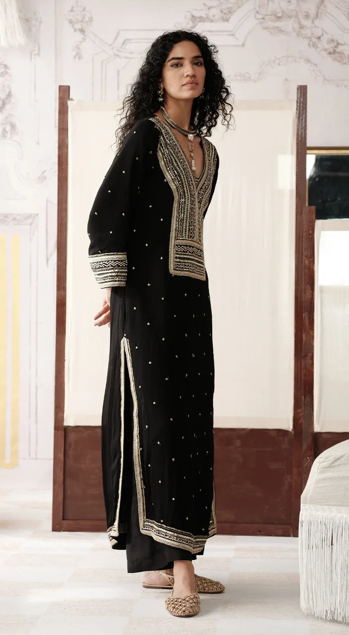 Reyna Suit Set