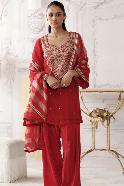 Scarlet Symphony Set