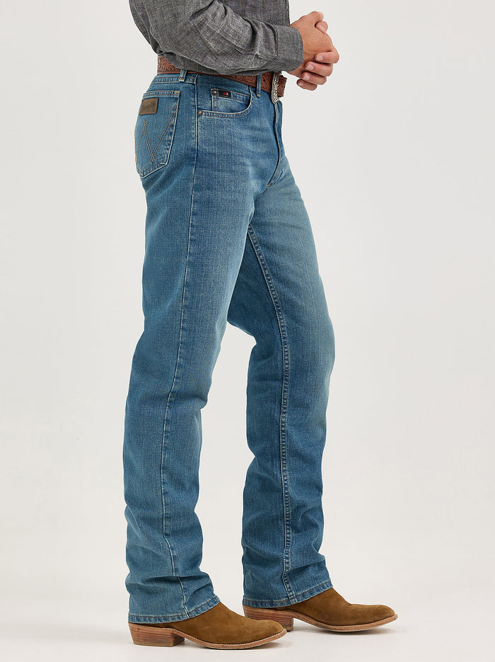 Wrangler 20X Men's Cody Johnson Advanced Comfort 01 Competition Regular Fit Jean in Blue Stone